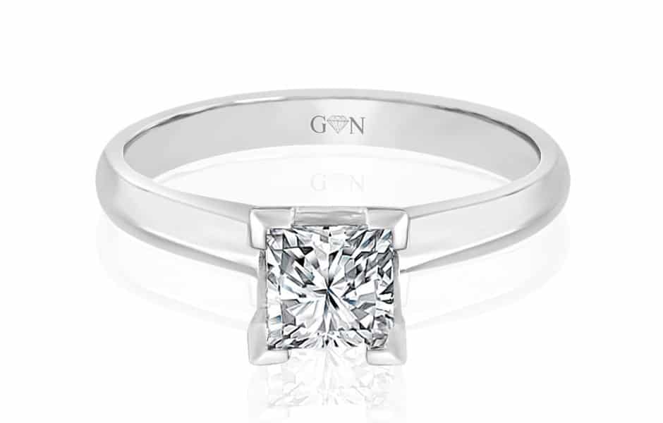 R543A-LADIES-SOLITAIRE-DESIGN-RING-18ct-White-gold-Ladies-engagement-ring-set-with-.71ct-GIA-Colour-E-Clarity-VS1-6500.00.jpg